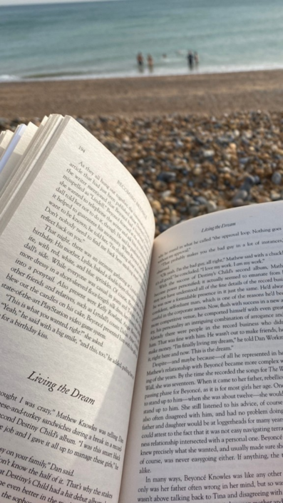 Stillness Of Reading – Leisha Mofford